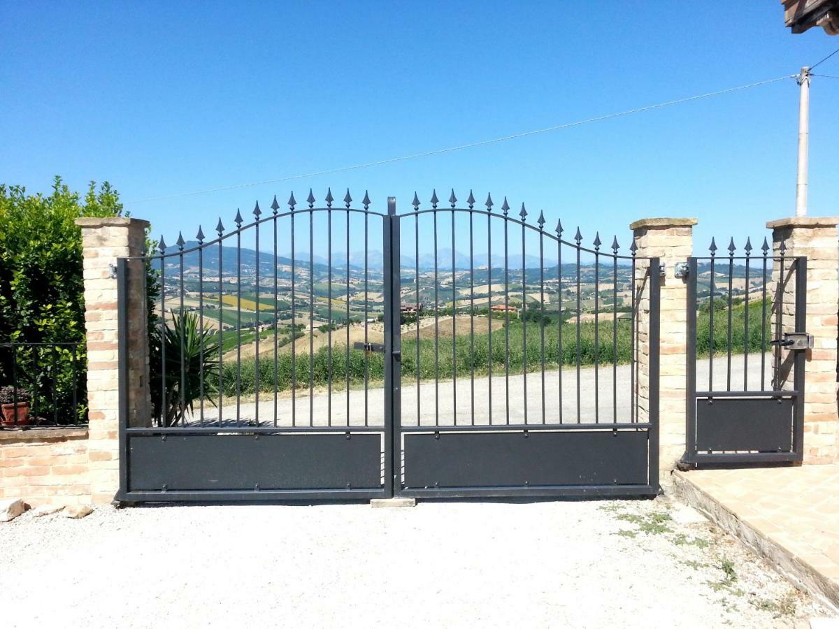 Cossignano Agriturismo Galanti מראה חיצוני תמונה