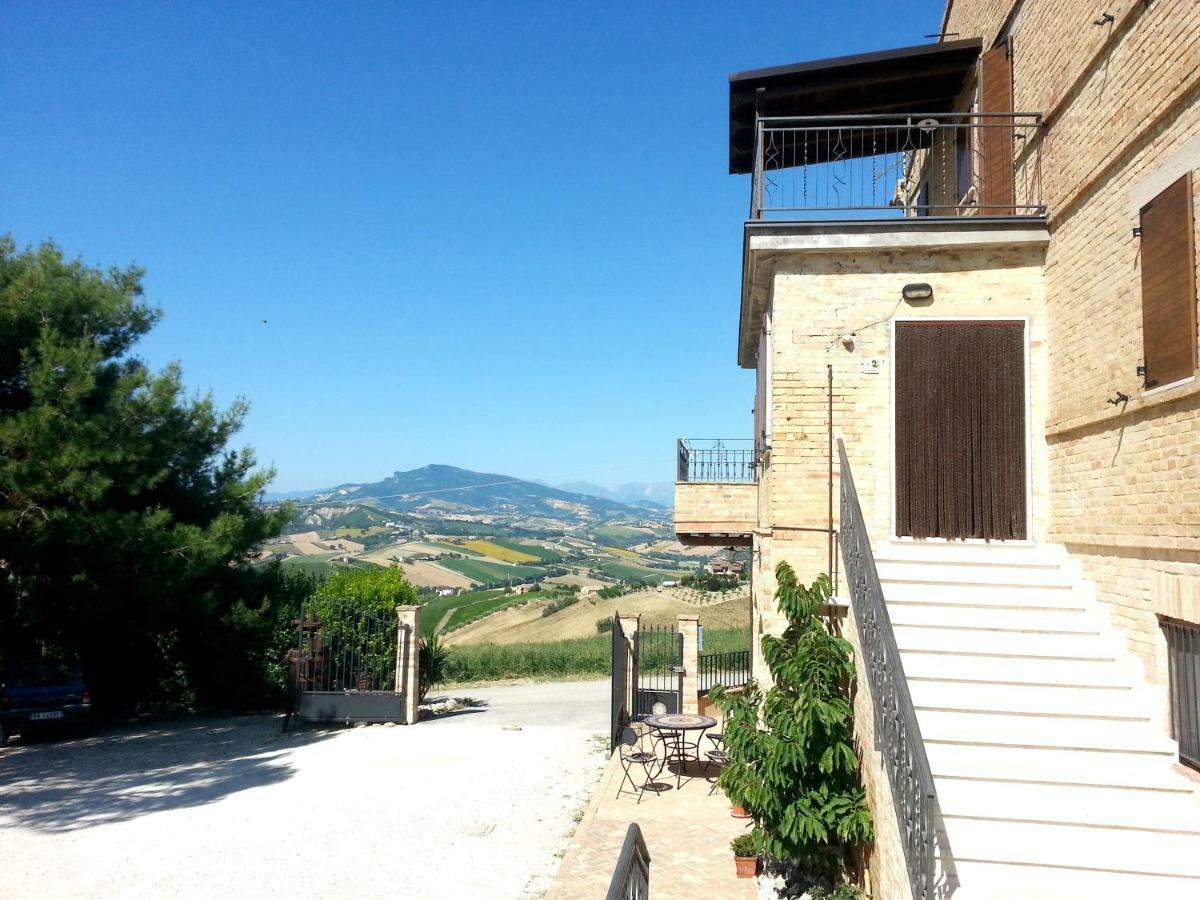 Cossignano Agriturismo Galanti מראה חיצוני תמונה